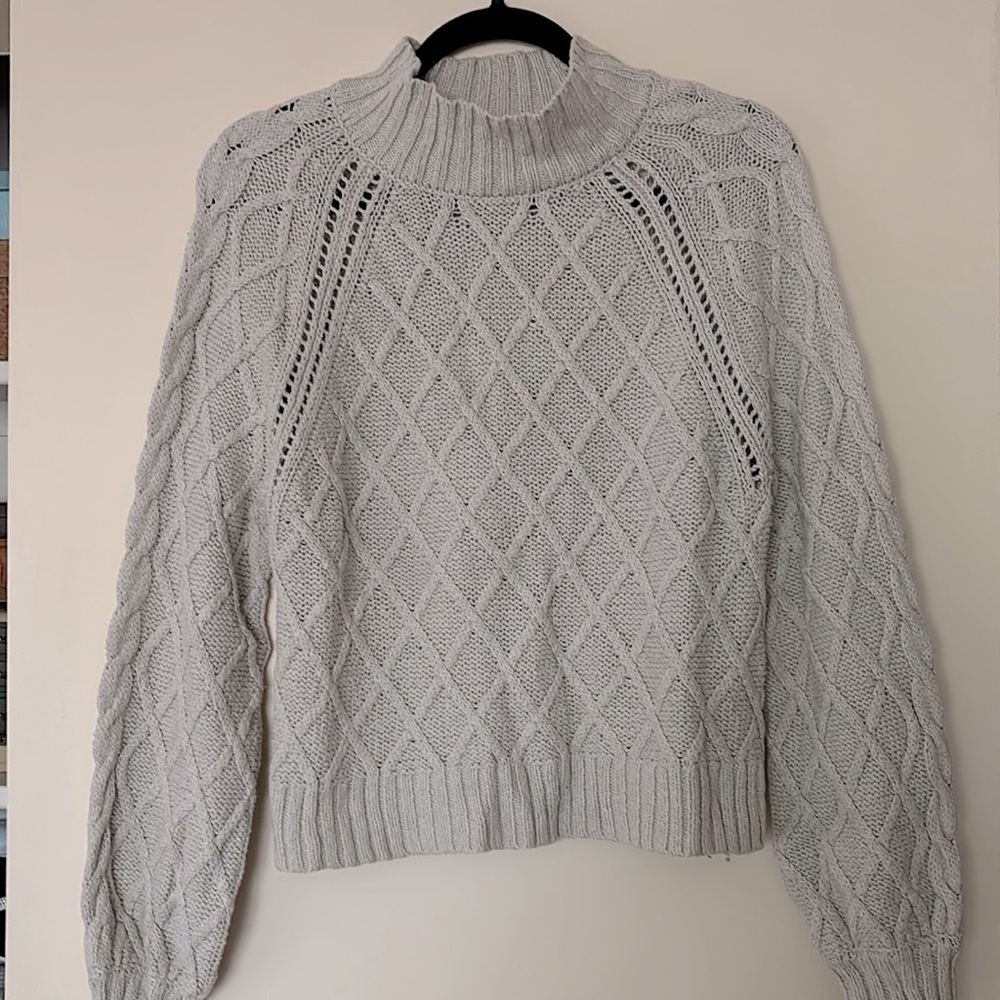 American Eagle sweater